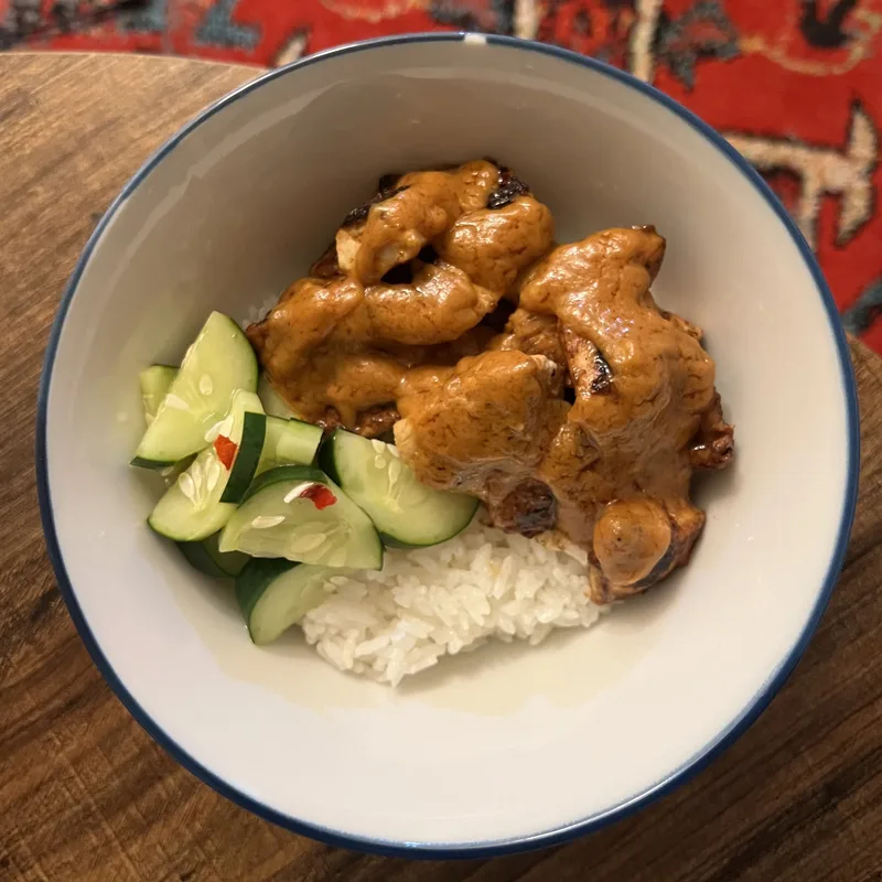 Satay chicken bowl